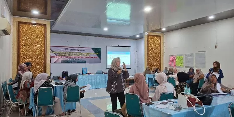 Suasana pelatihan KPP yang diikuti kader Posyandu guna meningkatkan upaya pencegahan stunting di Pasaman Barat. (Foto: Diskominfo Pasbar)