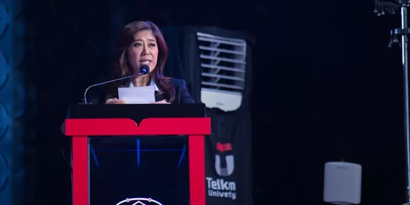 Menkomdigi Meutya Hafid memberikan inspiring speech dalam Wisuda Periode Kedua Tahun Akademik 2025/2026 Telkom University, Bandung, Jawa Barat, Sabtu (25/04/2026). (Foto: Komdigi)
