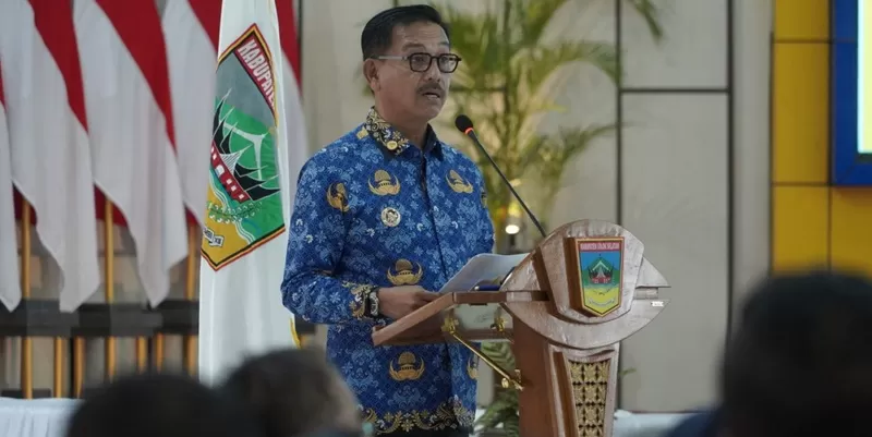 Rapat Koordinasi Verifikasi dan Validasi Data yang digelar di Aula Sarantau Sasurambi Kantor Bupati Solok Selatan, Kamis (7/5/2026). (Foto: Pemerintah Kabupaten Solok Selatan)