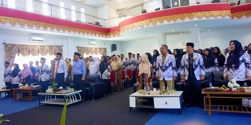 Seminar Hardiknas PGRI Pasaman Barat, Senin (4/5). (Foto: Facebook Dinas Kominfo Pasaman Barat) 