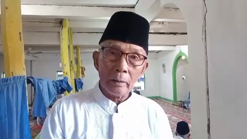 Imam Surau Baru Pauh Padang, Buya Zahar. (Dok. Sumbar Daily)