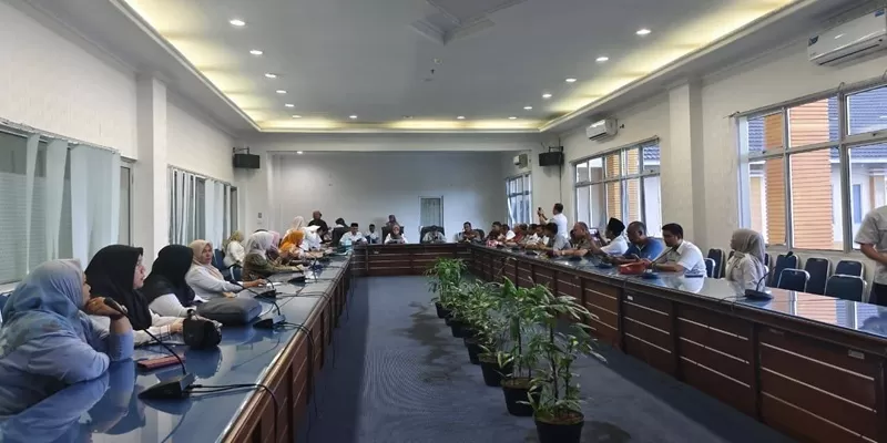 Persiapan festival budaya dan ekonomi kreatif tersebut dibahas dalam rapat koordinasi yang digelar di Auditorium Kantor Bupati Pasaman Barat, Rabu (20/5/2026). (Foto: Pemkab Pasbar)