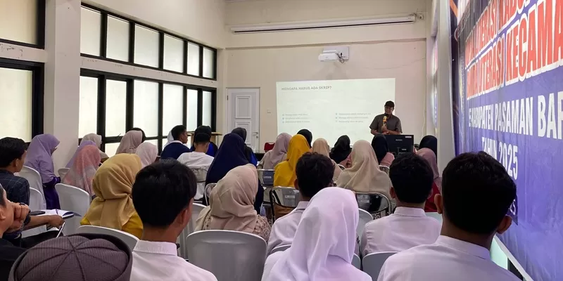 Sebanyak 50 peserta lomba video konten literasi mengikuti pembekalan di Gedung Layanan Perpustakaan Umum Daerah Pasaman Barat, Selasa (12/5/2026). (Foto: Pemkab Pasbar)