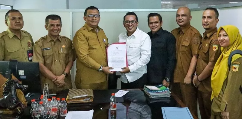 Bupati Tanah Datar Eka Putra mendatangi Kementerian Dalam Negeri (Kemendagri) di Jakarta, Senin (8/6/2026), guna mendorong percepatan penyelesaian sengketa batas wilayah yang hingga kini belum menemukan titik terang. (Foto: Pemkab Tanah Datar)