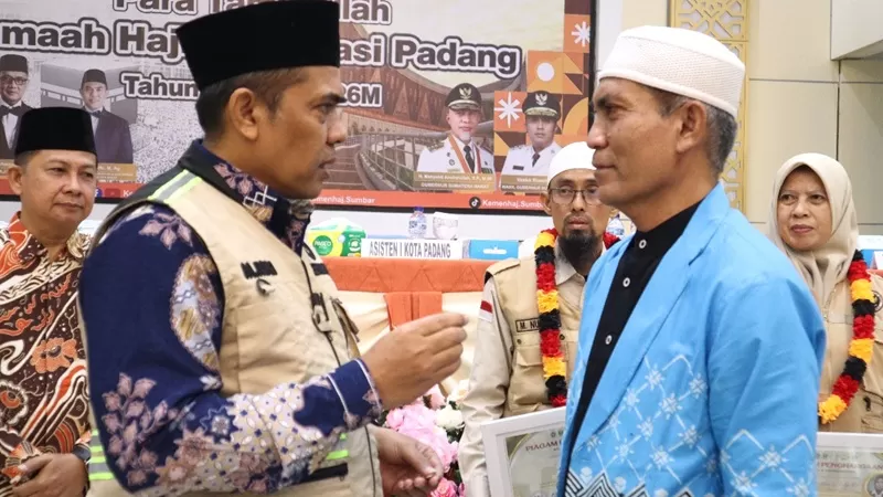 Sebanyak 33 jemaah haji asal Sumatera Barat yang terdampak bencana tercatat menerima bantuan dalam program kemanusiaan dari UEA. 