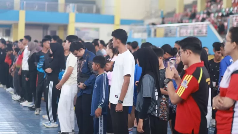 Sebanyak 600 atlet dari 42 cabang olahraga mengikuti Pre-Test Calon Atlet PORPROV XVI Sumatera Barat Tahun 2026 yang digelar di GOR Alimin Sinapa, Kota Solok Sabtu (13/6/2026).  (Foto: Pemko Solok)