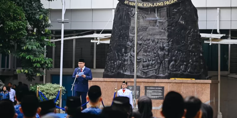 Wamen Angga saat memimpin Upacara Peringatan Hari Lahir Pancasila 2026 di Kantor Kementerian Komunikasi dan Digital, Jakarta Pusat, Senin (01/06/2026). (Foto: Komdigi)