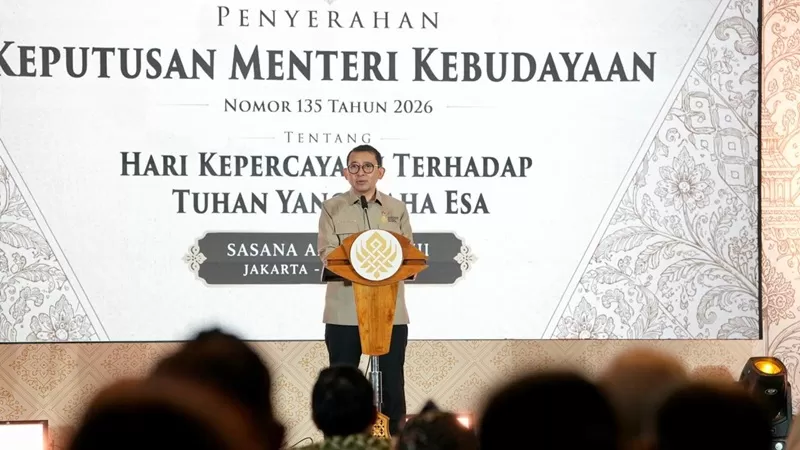 Menteri Kebudayaan RI, Fadzli Zon, menyerahkan langsung Surat Keputusan (SK) tersebut kepada Ketua Presidium Majelis Luhur Kepercayaan terhadap Tuhan Yang Maha Esa Indonesia (MLKI) Pusat, Naen Suryono, Selasa (7/7/2026)