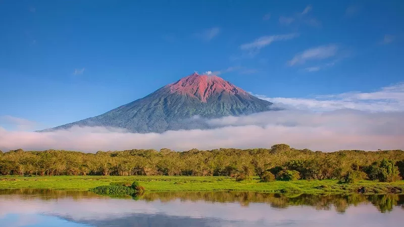 Penampakan Gunung Kerinci, (Foto: Kemenhub)