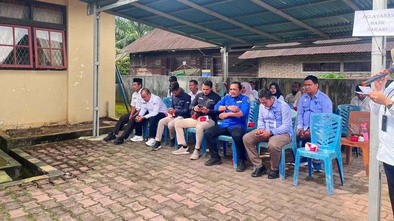Pemerintah Kabupaten Pasaman Barat terus memperluas akses pelayanan publik dengan menghadirkan Pelayanan Terpadu di depan Kantor Camat Talamau, Rabu (15/7/2026).  (Foto: Pemkab Pasbar)