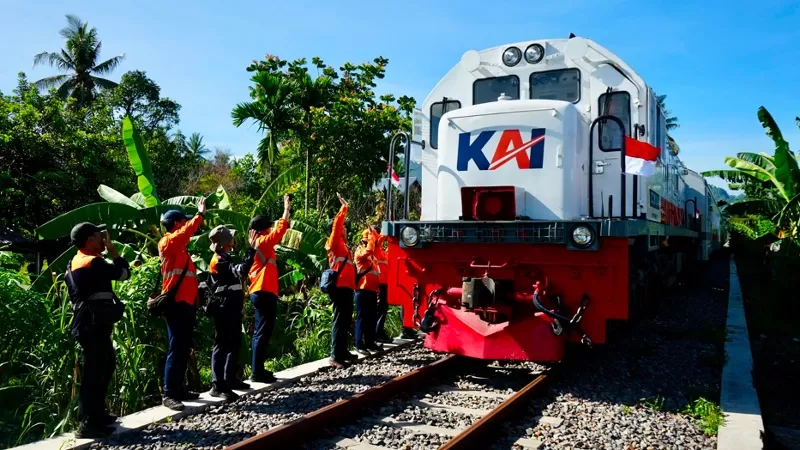 Ilustrasi perjalanan kereta api. (Dok. KAI Divre II Sumbar)