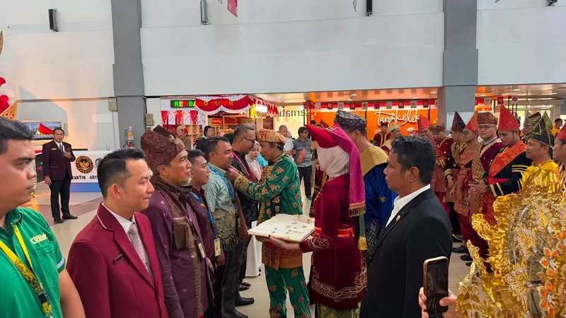 Rangkaian peringatan HUT RI ke-81 berlangsung di Bandara Internasional Minangkabau (BIM), Kabupaten Padang Pariaman, dengan berbagai kegiatan yang mengangkat semangat kebersamaan, keberagaman dan kepedulian. (Dok. BIM)