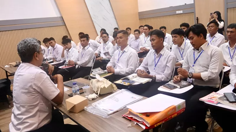 Sebanyak 37 Petugas Jaga Lintasan (PJL) baru mengikuti pelatihan intensif yang digelar KAI Divre II Sumbar bersama KAI Properti pada 26 Agustus hingga 3 September 2026. (Dok. KAI)