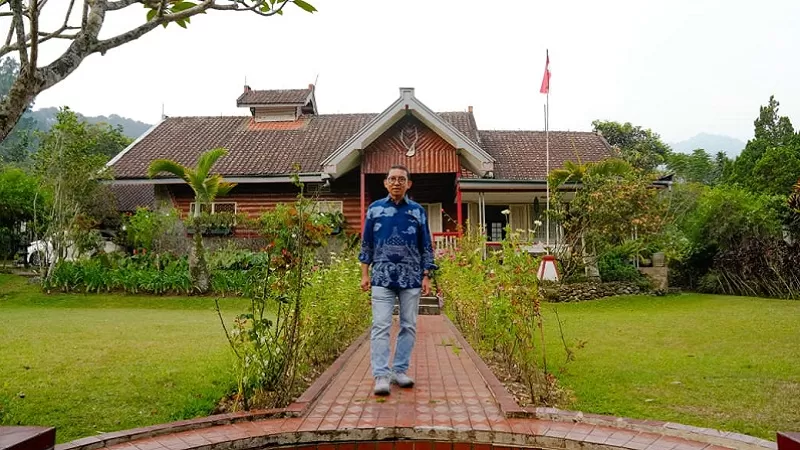 Menteri Kebudayaan RI Fadli Zon mengunjungi Vila Bung Hatta dan Vila Riung Gunung di Kabupaten Bogor. (Foto: Kemenbud)