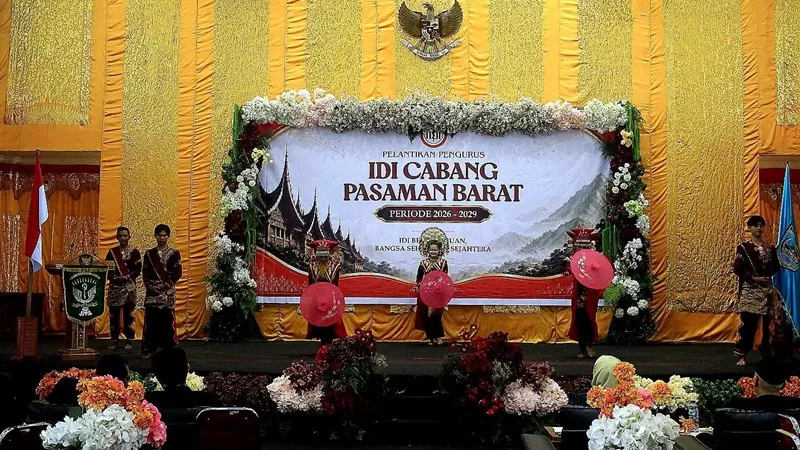 Pelantikan Pengurus IDI Cabang Pasaman Barat periode 2026-2029 di Aula Kantor Bupati Pasaman Barat, Sabtu (29/8/2026). (Foto: Pemkab Pasbar)