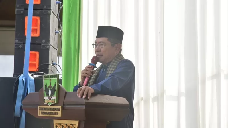  Padang Pariaman Mauluik Gadang resmi dimulai dengan suasana religius di halaman Masjid Raya Ali Mukhni, IKK Parit Malintang, Minggu (23/8/2026).  (Foto: Pemkab Padang Pariaman)