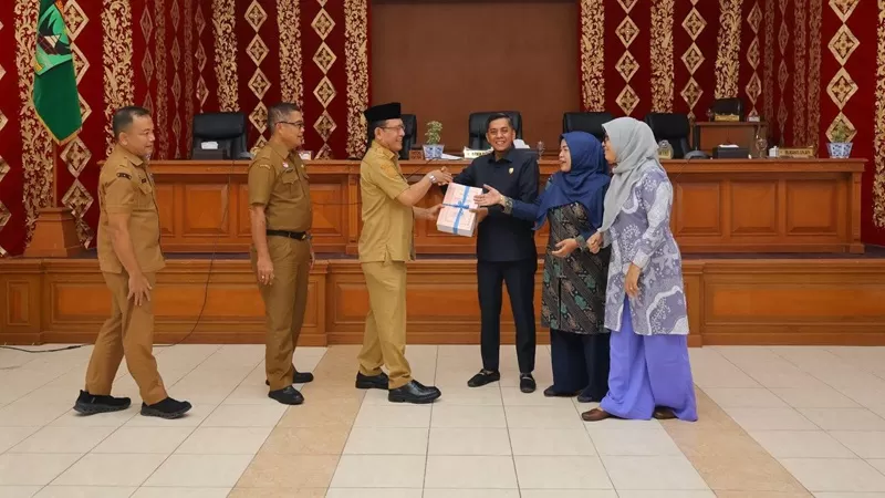 Pembacaan Nota Keuangan Rancangan Perubahan APBD 2026 dalam Rapat Paripurna DPRD Kota Payakumbuh, Selasa (18/8/2026).  (Foto: Pemko Payakumbuh)