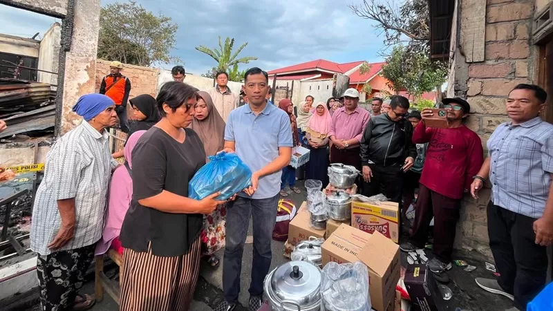 Pemerintah Kota Payakumbuh kemudian kembali menyalurkan bantuan kepada keluarga terdampak pada Minggu (16/8/2026), sehari setelah peristiwa tersebut terjadi. (Foto: Pemko Payakumbuh)