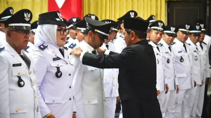 Pemerintah Kabupaten Padang Pariaman resmi melantik 73 Wali Nagari hasil Pemilihan Wali Nagari (Pilwana) Serentak Tahun 2026 di Hall IKK Parit Malintang, Rabu (26/8/2026). (Foto: Pemkab Padang Pariaman)
