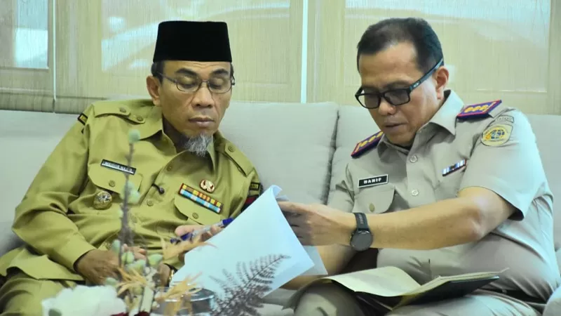 Wakil Wali Kota (Wawako) Padang, Maigus Nasir bertemu Kepala Kantor Pertanahan Kota Padang, Hanif Senin (7/9/2026) siang, membahas sejumlah persoalan pertanahan. (Dok. Diskominfo)