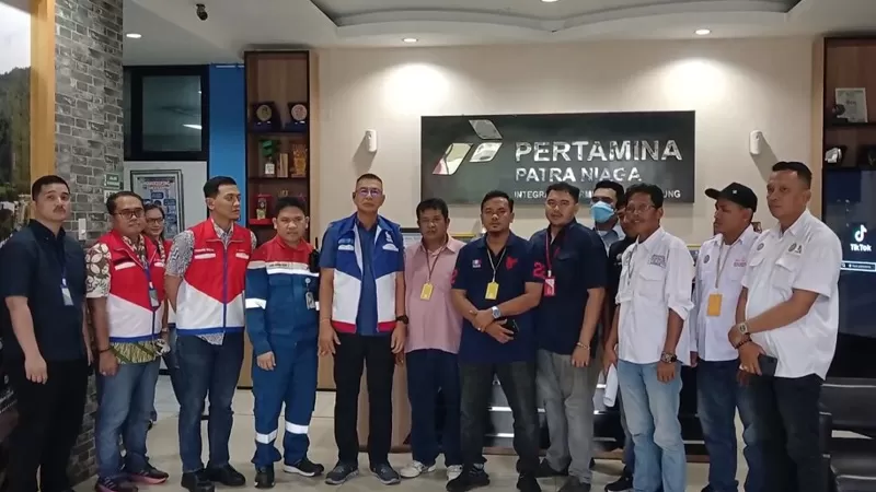 ORI Sumbar bersama Pertamina Patra Niaga dan pihak terkait melanjutkan penelusuran terhadap laporan masyarakat mengenai dugaan persoalan kualitas Pertalite di Sumatera Barat, Rabu (30/9/2026) siang. (Dok. Istimewa)