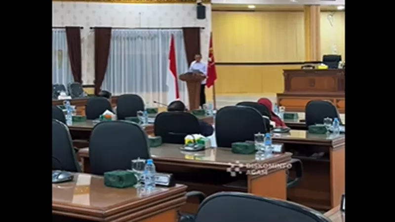 Rancangan Perubahan APBD Agam 2026 mulai dibahas setelah Pemerintah Kabupaten Agam menyampaikan nota pengantarnya dalam Rapat Paripurna DPRD Kabupaten Agam, Rabu (9/9/2026).  (Foto: Pemkab Agam)