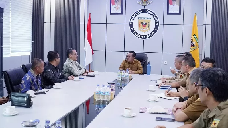 Audiensi bersama Badan Narkotika Nasional (BNN) Kota Payakumbuh, Selasa (9/1/2026).  (Foto: Pemkab Tanah Datar)