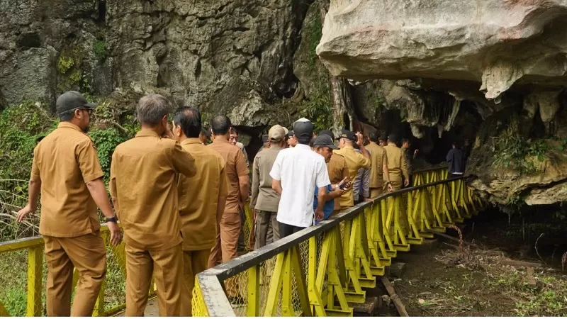 Solok Selatan Kembangkan Goa Batu Kapal, Lahan Sekitar Berpotensi Jadi Kebun Durian