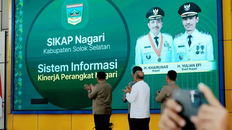 SIKAP Nagari diluncurkan Wakil Bupati Solok Selatan H. Yulian Efi pada Rabu (30/9/2026) di Padang Aro. (Foto: Pemkab Solsel)