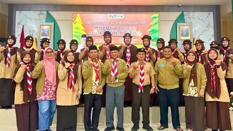 Acara pelepasan kontingen yang berlangsung di Aula Amal Bhakti I Kanwil Kemenag Sumbar, Sabtu (26/9/2026) petang.