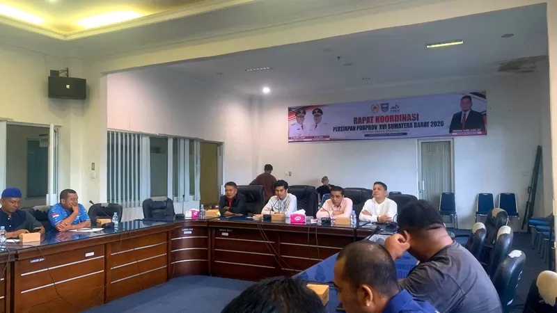 Rapat berlangsung di Auditorium Kantor Bupati Pasaman Barat, Jumat (25/9/2026). (Foto: Pemkab Pasbar)