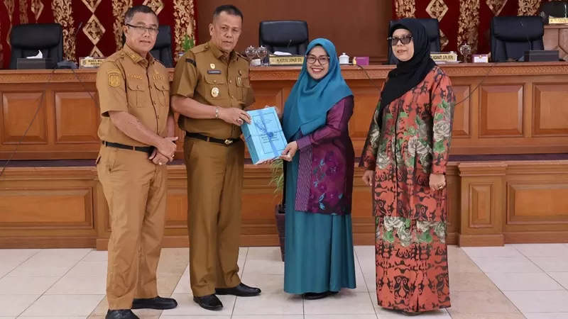 Rapat Paripurna Nota Keuangan RAPBD 2027 di Gedung DPRD Kota Payakumbuh, Senin (14/9/2026). (Foto: Pemko Payakumbuh)