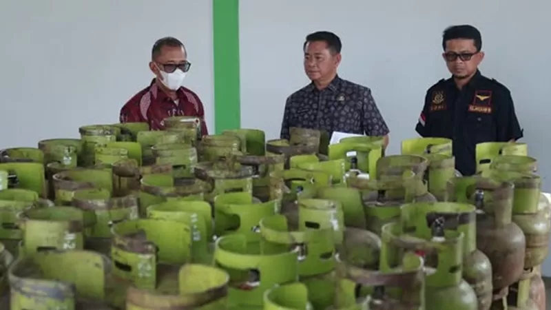 Sidak yang berlangsung Kamis (8/10/2026) itu menyasar sejumlah agen dan pangkalan di Kecamatan Payakumbuh Timur dan Payakumbuh Utara. (Foto: Pemko Payakumbuh)