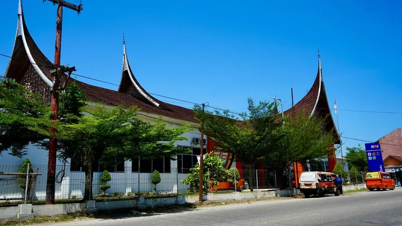 Stasiun Duku di Korong Duku, Nagari Kasang, Kecamatan Batang Anai, Kabupaten Padang Pariaman, menjadi salah satu simpul transportasi penting di wilayah KAI Divre II Sumatera Barat. (Dok. KAI)