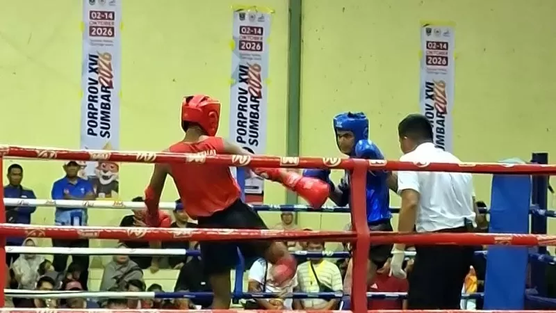 Muay Thai, salah satu cabang olahraga yang mencolok dari kontingen Kota Padang dalam Pekan Olahraga Provinsi Sumatera Barat (Porprov Sumbar) XVI 2026. (Dok. KONI)