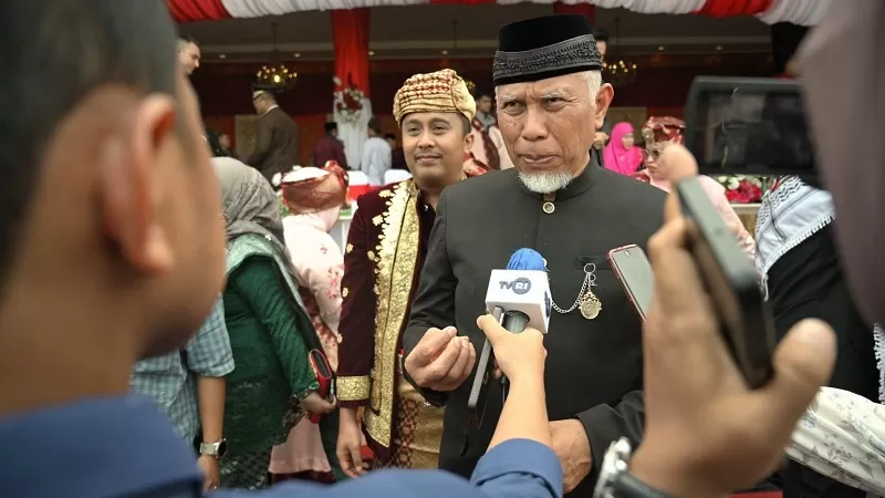 Sumatera Barat genap berusia 81 tahun pada 1 Oktober 2026. Di usia tersebut, provinsi ini mencatat sejumlah perkembangan dalam pembangunan, mulai dari pertumbuhan ekonomi, penurunan angka kemiskinan dan pengangguran, hingga peningkatan kualitas pembangunan manusia. (Foto: Pemprov)