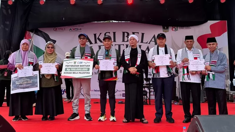 Aksi Bela Palestina dan Konser Amal yang digelar di halaman Kantor Gubernur Sumatera Barat, Minggu (4/10/2026). (Foto: Kemenag Sumbar)