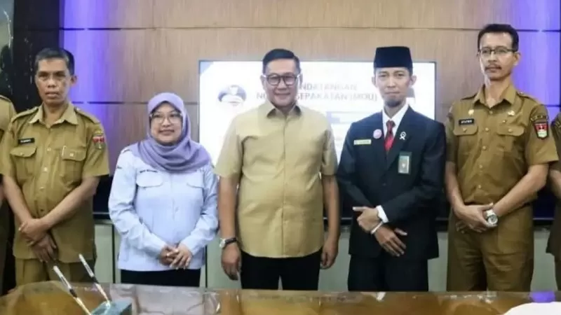 Penandatanganan nota kesepakatan atau memorandum of understanding (MoU), Selasa (13/10/2026). (Foto: Pemko Bukittinggi)