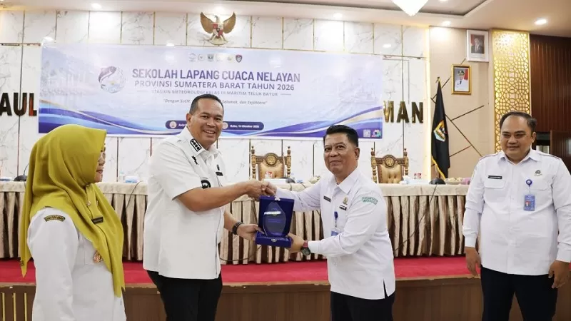 Sebanyak 35 nelayan di Kota Pariaman mengikuti Sekolah Lapang Cuaca Nelayan (SLCN) yang digelar Badan Meteorologi, Klimatologi, dan Geofisika (BMKG), Rabu (14/10/2026)