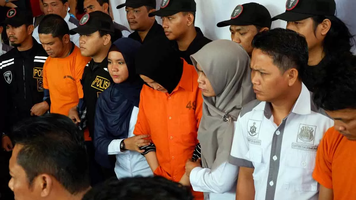 Rekonstruksi Pembunuhan Hakim PN Medan, Dipicu Cekcok Keluarga - Sumut Pos