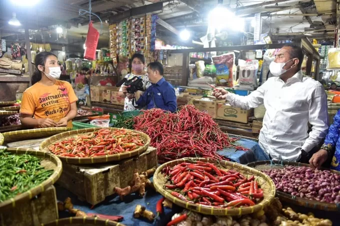 Jelang Nataru, Gubsu Tinjau Pasar Petisah, Harga Stabil, Pasokan Aman ...