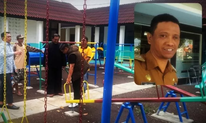 Camat Buahdua, Kiki Hakiki, (pojok kanan atas) (Foto : Istimewa) 