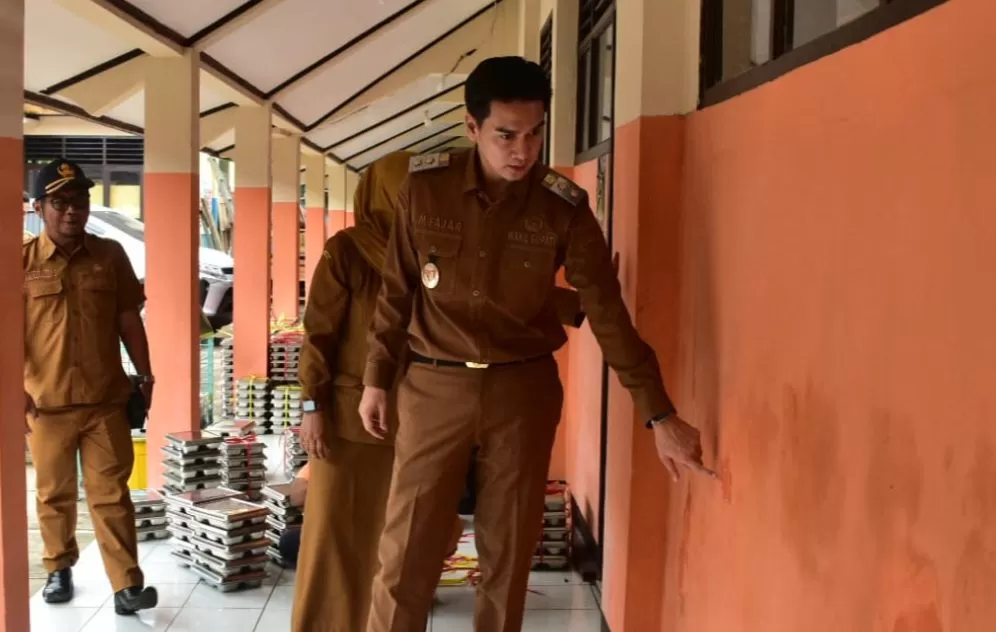 Wakil Bupati Sumedang, M. Fajar Aldila saat Meninjau Sarpras SD Negeri 2 Sindang (Foto : Istimewa) 