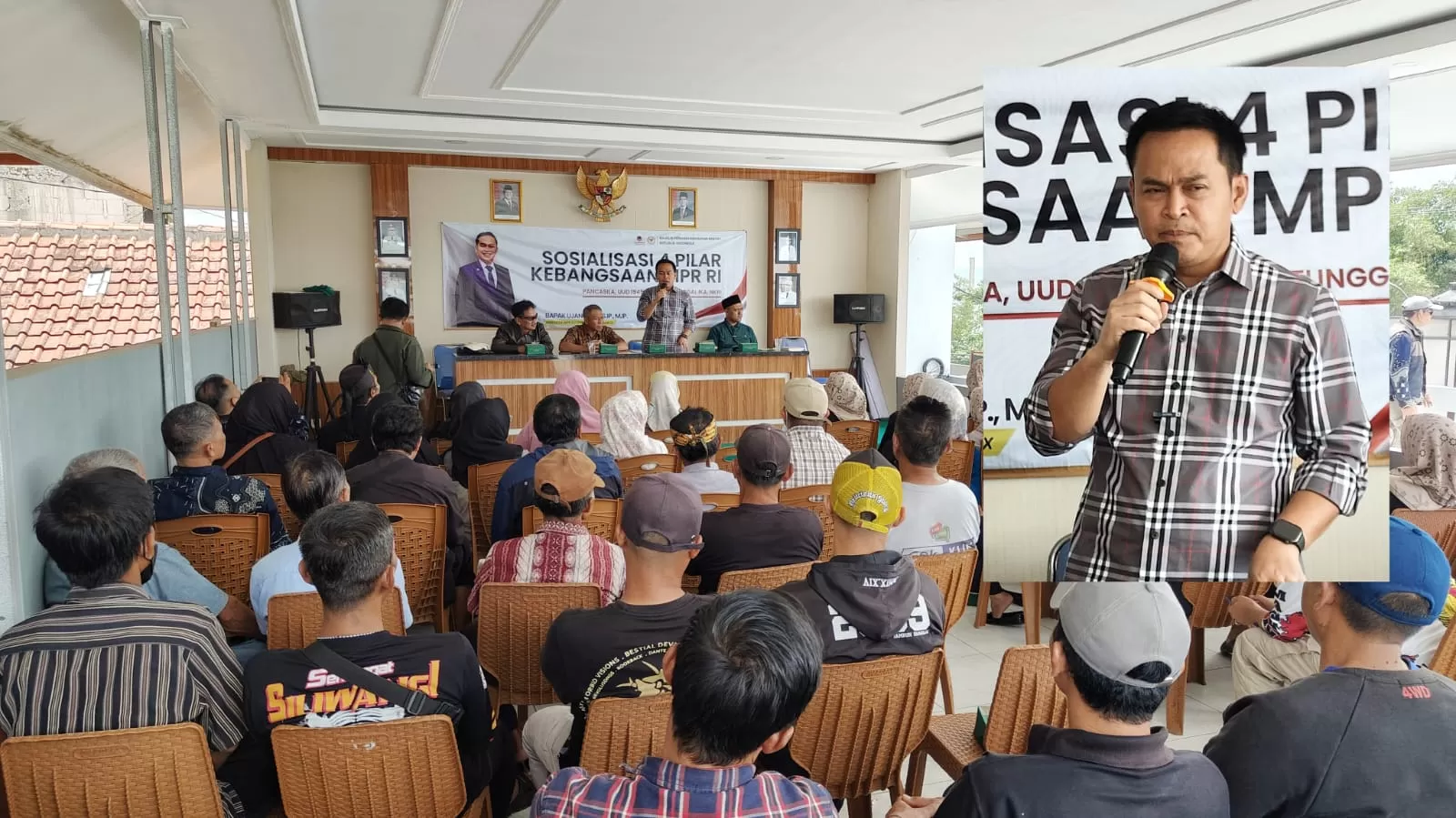 Anggota DPR RI dari Fraksi Nasdem Ujang Bey, saat sosialisasi 4 Pilar Kebangsaan di Desa Mangunarga.