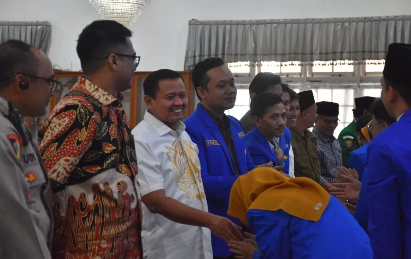 Bupati Sumedang, Dony Ahmad Munir saat Menghadiri Pelantikan PMII Sumedang di Gedung Negara Sumedang (Foto : Istimewa) 