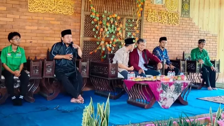Suasana halal bihalal pengurus dan anggota PUI Sumedang. (Foto : Istimewa)