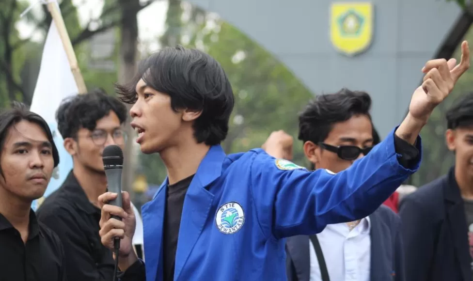 Mantan Koordinator Daerah Bogor Raya BEM Seluruh Indonesia (BEM-SI) periode 2024–2025, Fikri Purnama yang Merupakan Putra Daerah Sumedang Kecamatan Cisarua (Foto : Istimewa) 