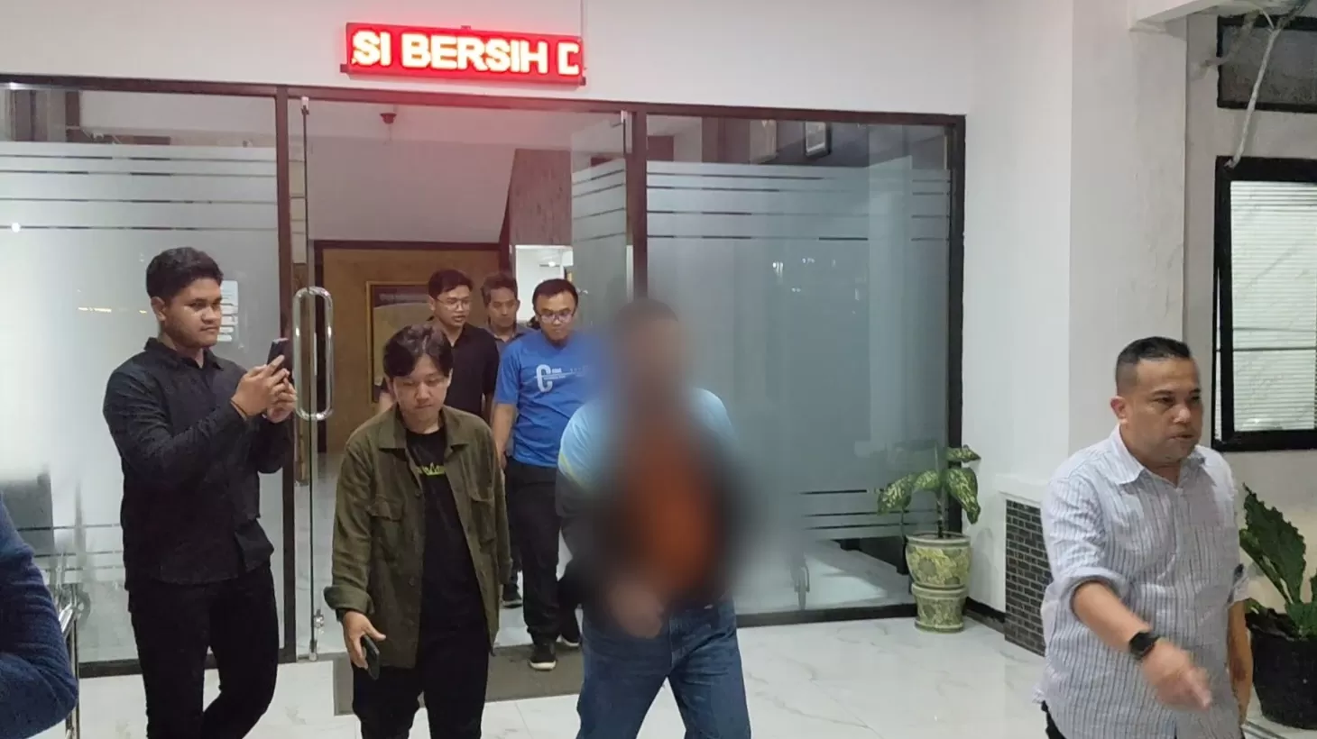Mantan Kadishub Berinisial AM Seusai Pemeriksaan di Kejari Sumedang dan Dibawa Tim Penyidik ke Lapas Sumedang (Foto : Istimewa) 