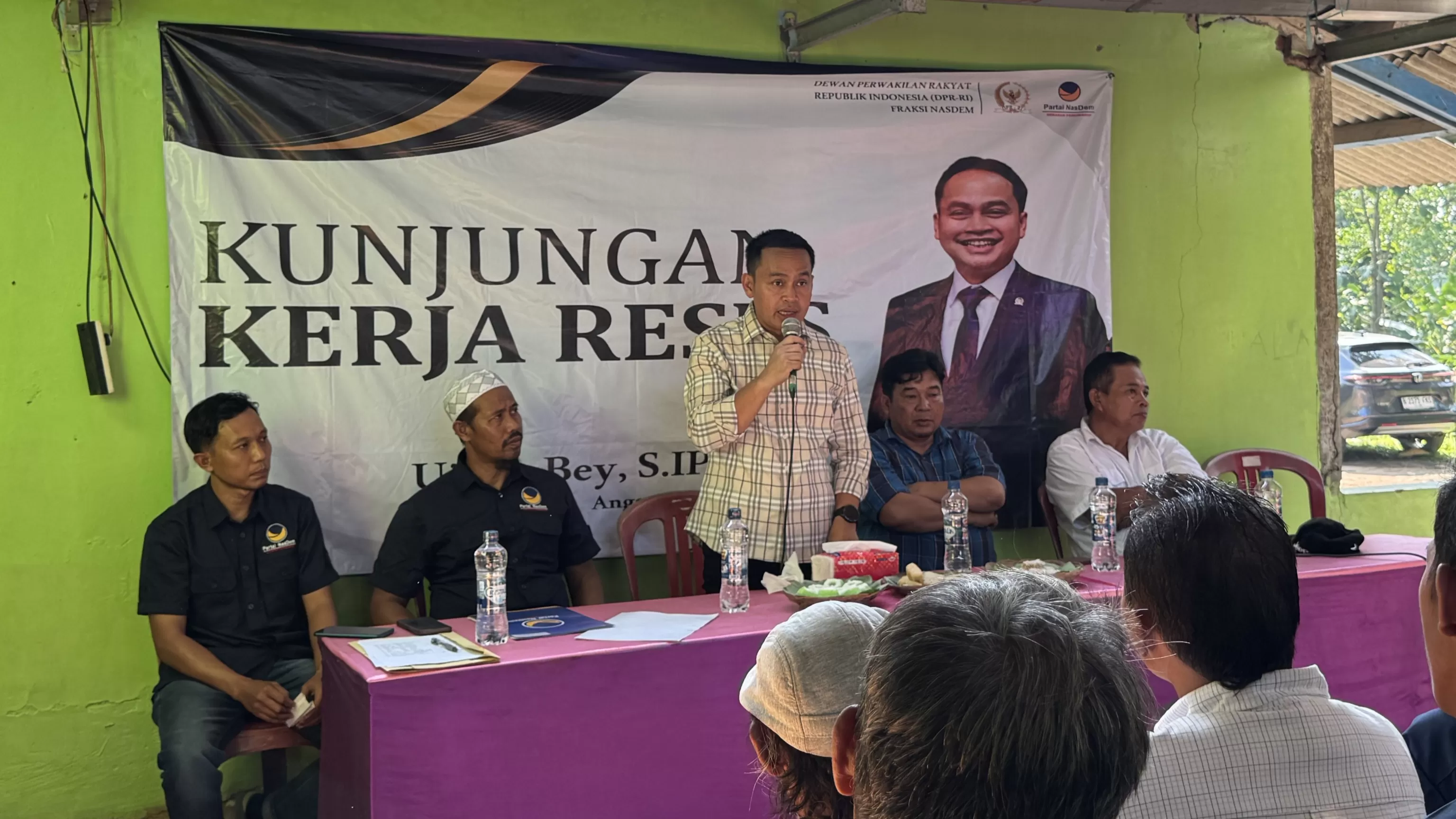 Anggota DPR RI, Ujang Bey, saat Reses di Jatinunggal. (Foto : Istimewa)