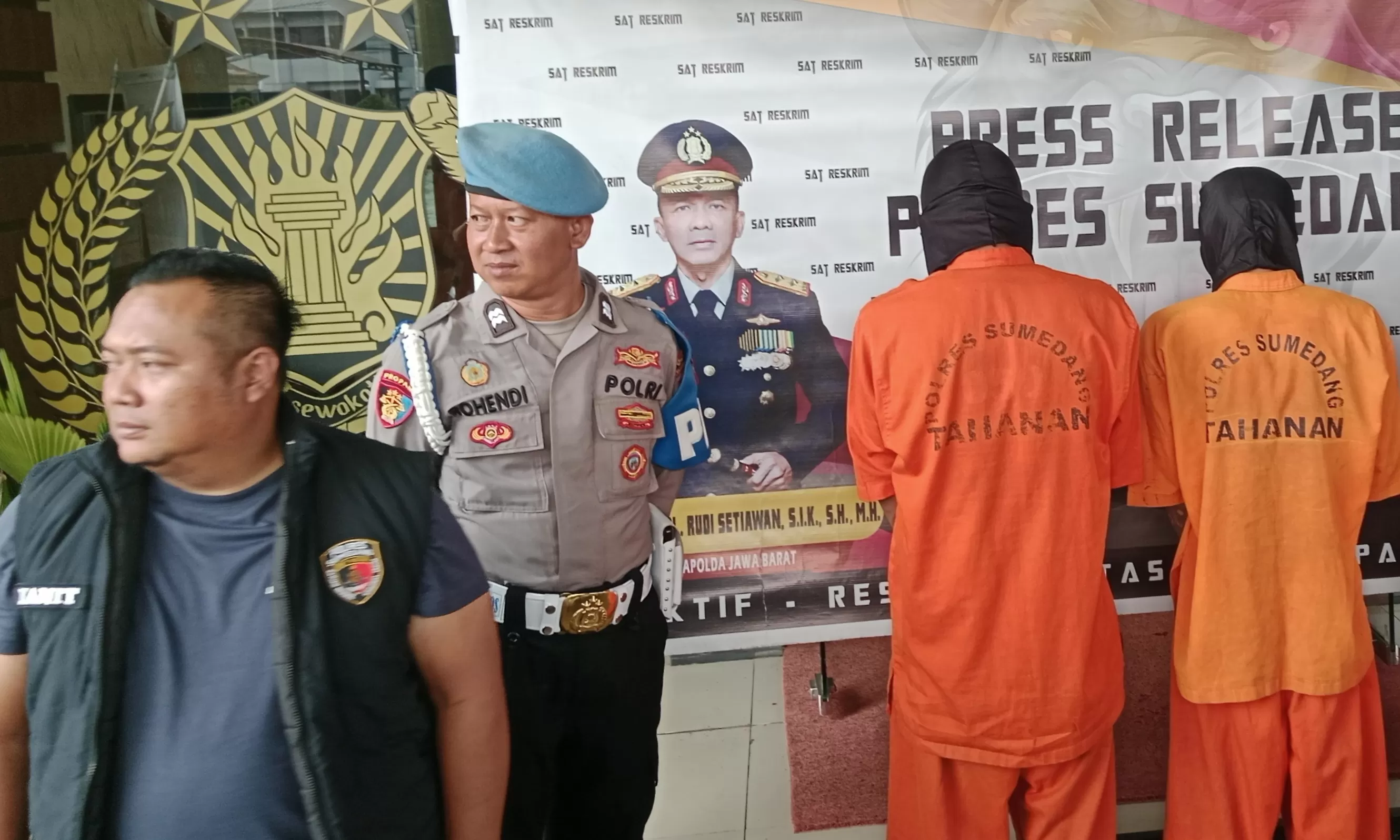 Fakta Mengejutkan MR (kanan) Pelaku yang Lindas Mahasiswi Unpad Ternyata Ditangkap Bersama Sang Kakak DD dengan Kasus Berbeda (Foto : Istimewa) 